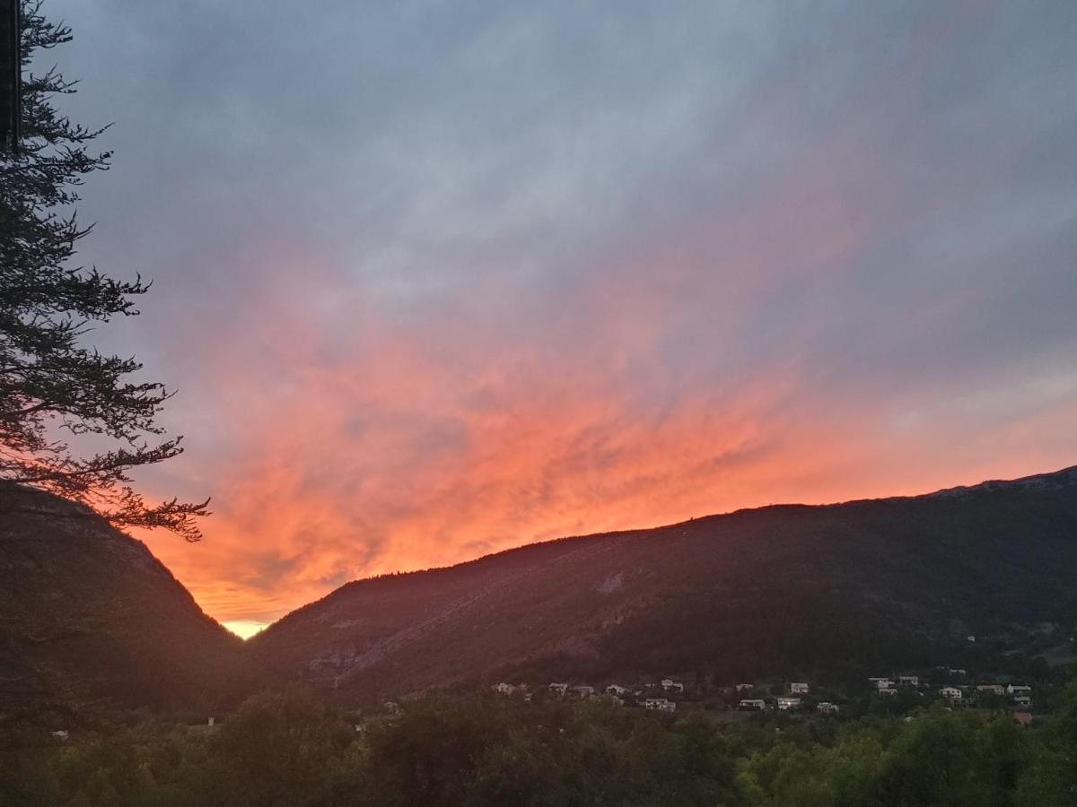 La Reyniere Panzió Serres  Kültér fotó